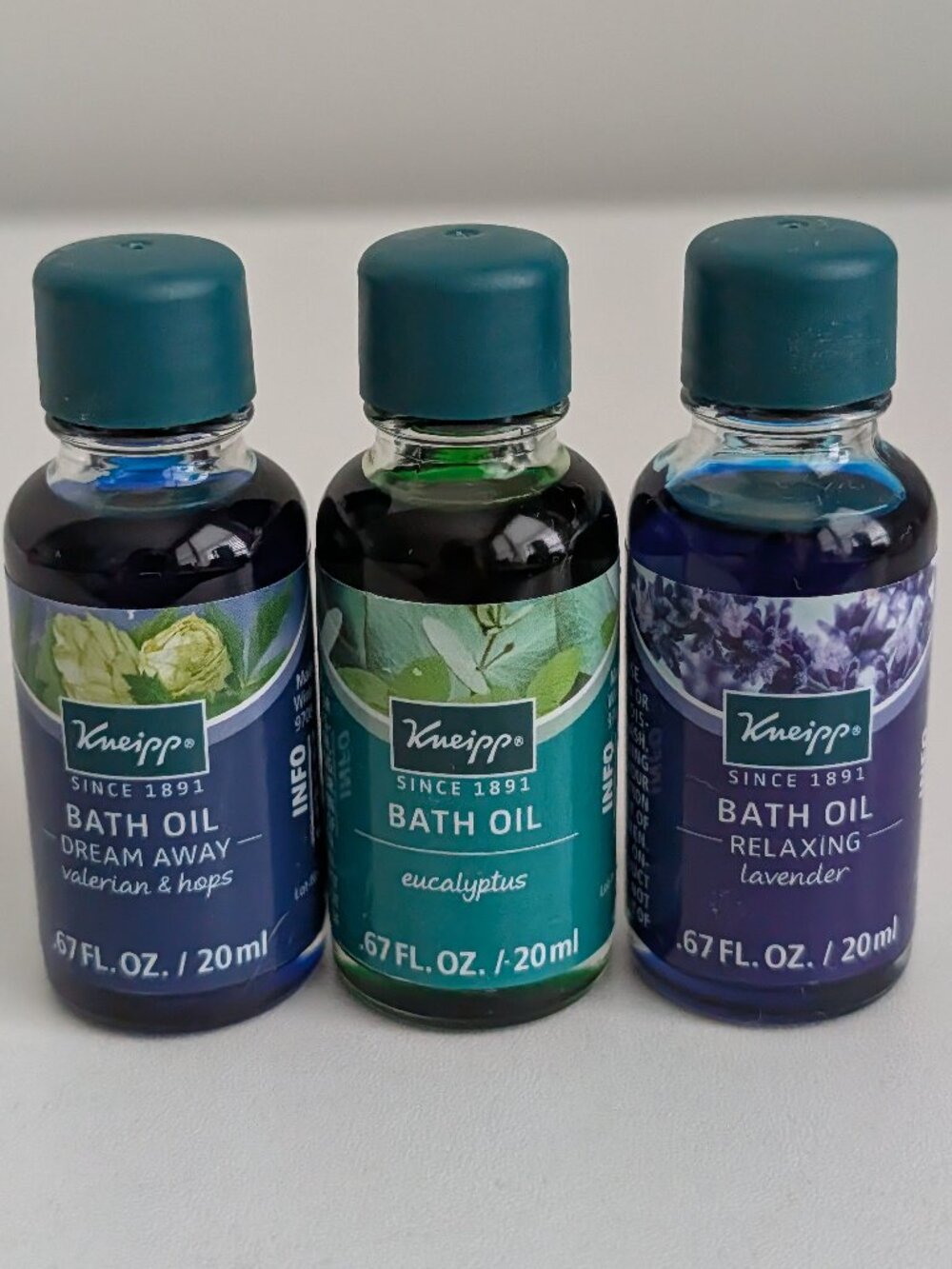 Kneipp Bath Oil Mini Lot 3 Eucalyptus Lavender Valerian & Hops 20ml/.67oz  You'l